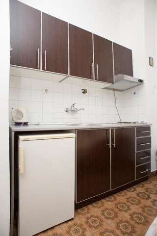 Апартаменты Apartment Mina Свети-Стефан Апартаменты с 1 спальней и балконом с видом на море-21